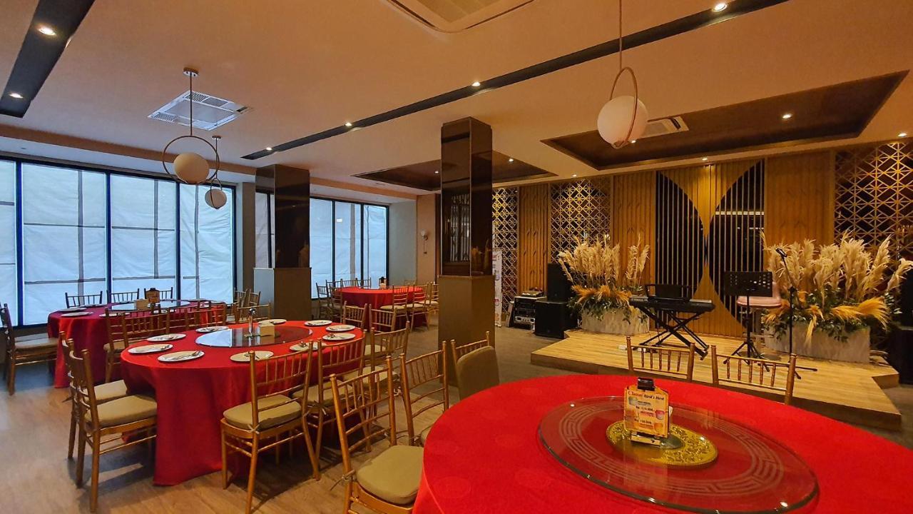 Classie Hotel Palembang Exterior foto